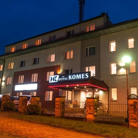 Hotel Komes Skarżysko-Kamienna Esterno foto