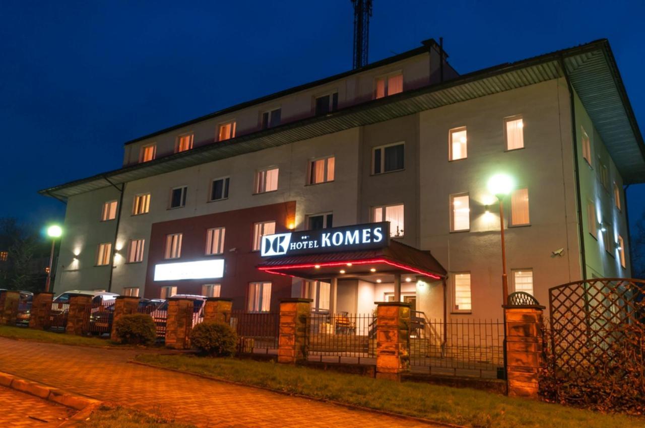 Hotel Komes Skarżysko-Kamienna Esterno foto